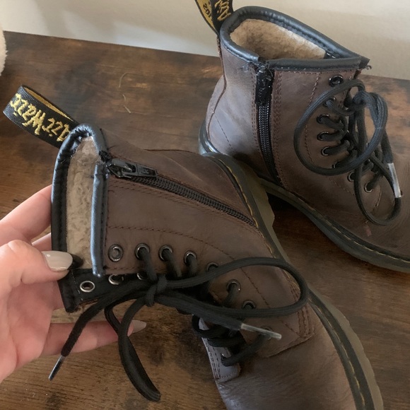 JUNIOR 1460 FAUX FUR LINED DOCS - Picture 4 of 6